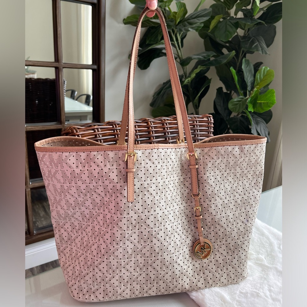 Cream and tan Michael Kors tote purse